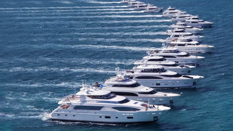 Dubai yacht rental