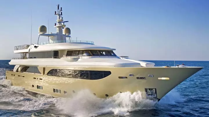 140ft Behike Superyacht Charter in Dubai