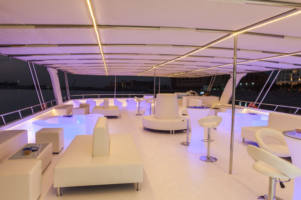 sunset dinner cruise by xclusive yachts