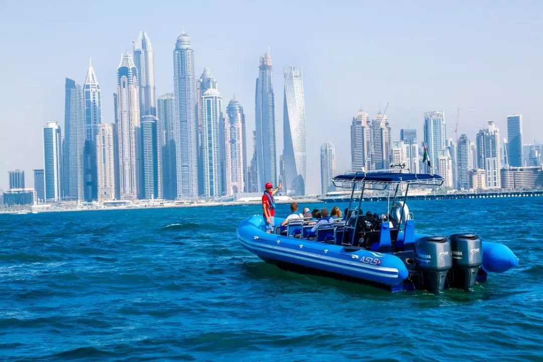 Have seen the Palm & The Atlantis Hotel? Wait until you get on this tour. Here's top 5 Reasons Why You Should Go on Sightseeing Tour Around The Palm Jumeirah. 