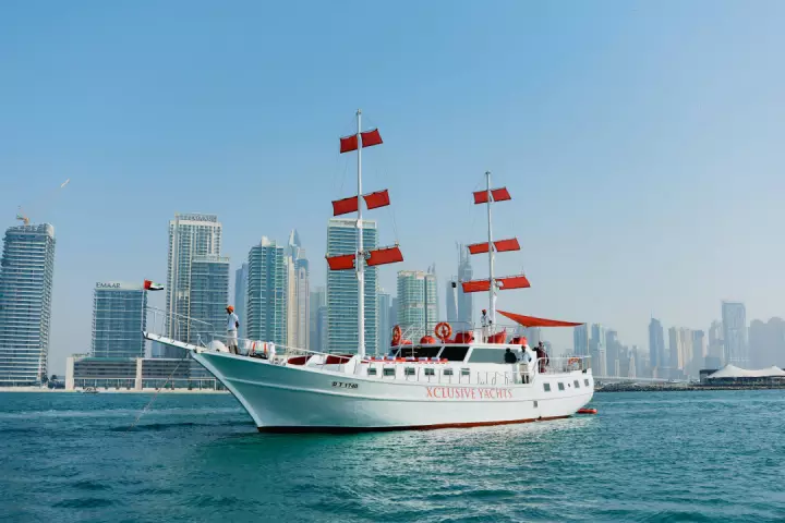 Boat and Yacht Rental in Dubai