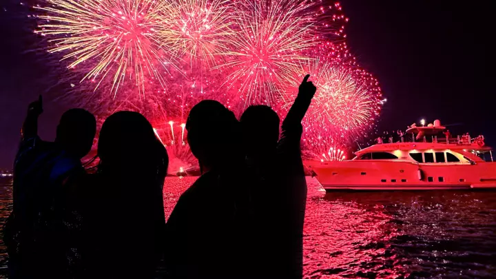 New Year's Eve Fireworks Yacht Viewing Packages